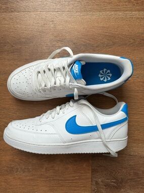Nike Court Vision Low Men's Size 9.5 White & Blue Low-Top Sneakers